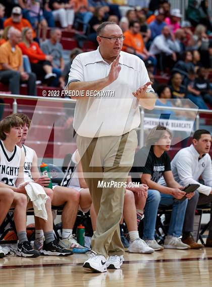 Thumbnail 2 in Honey Grove vs Lindsay (UIL 2A Bi-District Playoff) photogallery.