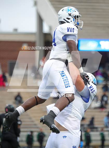 Thumbnail 2 in King vs. Fort Bend Hightower (UIL 6A D2 Reg 3 Semifinal) photogallery.