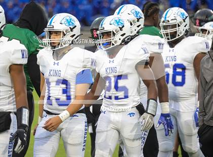 Thumbnail 2 in King vs. Fort Bend Hightower (UIL 6A D2 Reg 3 Semifinal) photogallery.