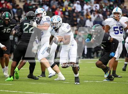 Thumbnail 2 in King vs. Fort Bend Hightower (UIL 6A D2 Reg 3 Semifinal) photogallery.