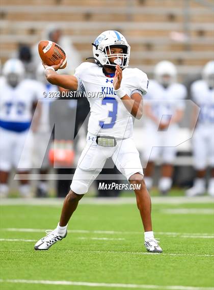 Thumbnail 3 in King vs. Fort Bend Hightower (UIL 6A D2 Reg 3 Semifinal) photogallery.