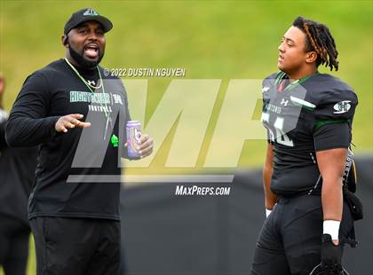 Thumbnail 2 in King vs. Fort Bend Hightower (UIL 6A D2 Reg 3 Semifinal) photogallery.