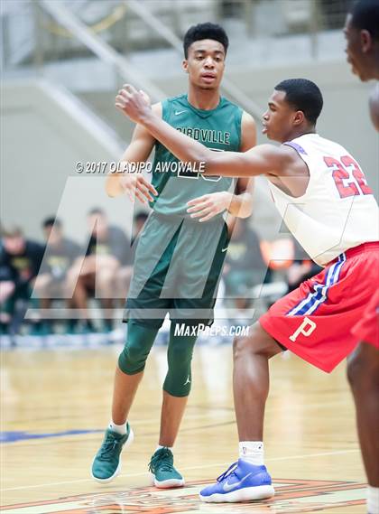 Thumbnail 2 in Birdville vs. Parkview (60'th Annual Whataburger Tournament) photogallery.