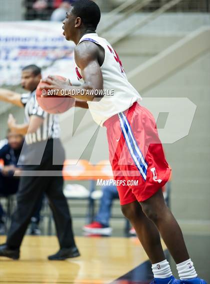 Thumbnail 2 in Birdville vs. Parkview (60'th Annual Whataburger Tournament) photogallery.