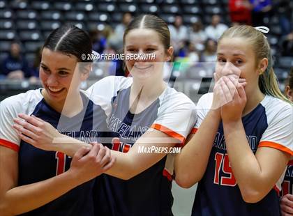 Thumbnail 3 in Cedar Park @ Wakeland (UIL 5A Volleyball Division II Final) photogallery.