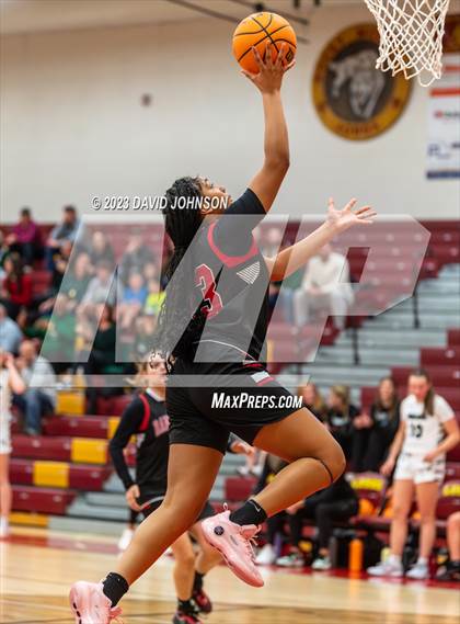 Thumbnail 3 in Fossil Ridge vs. Rangeview photogallery.