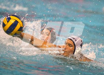 Thumbnail 3 in Harvard-Westlake vs. Newport Harbor (CIF SoCal Regional D1 Final) photogallery.