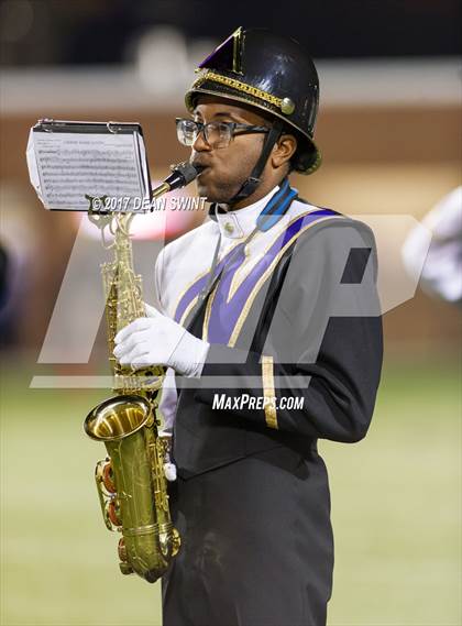 Thumbnail 2 in Laurens @ Northwestern (SCHSL Class AAAAA Upper State Playoff) photogallery.