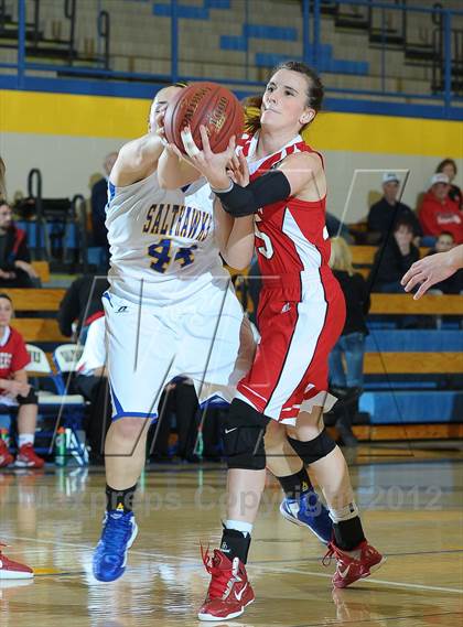 Thumbnail 2 in Hutchinson vs. McPherson photogallery.