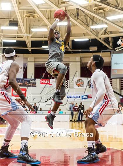 Thumbnail 2 in Villa Angela-St. Joseph vs. Oak Hill Academy (Spalding HoopHall Classic) photogallery.
