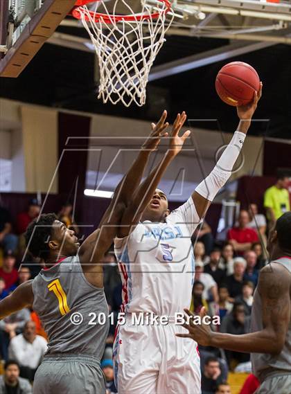 Thumbnail 2 in Villa Angela-St. Joseph vs. Oak Hill Academy (Spalding HoopHall Classic) photogallery.