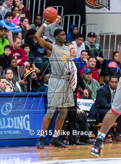 Thumbnail 3 in Villa Angela-St. Joseph vs. Oak Hill Academy (Spalding HoopHall Classic) photogallery.