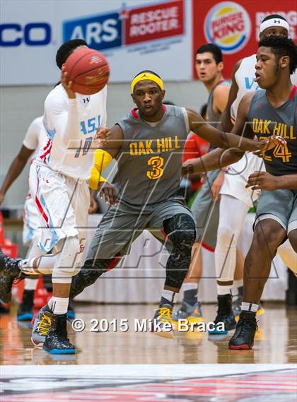 Thumbnail 2 in Villa Angela-St. Joseph vs. Oak Hill Academy (Spalding HoopHall Classic) photogallery.