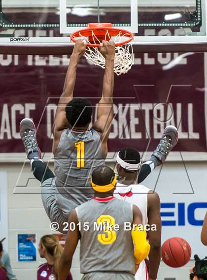 Thumbnail 2 in Villa Angela-St. Joseph vs. Oak Hill Academy (Spalding HoopHall Classic) photogallery.