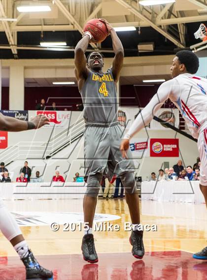 Thumbnail 2 in Villa Angela-St. Joseph vs. Oak Hill Academy (Spalding HoopHall Classic) photogallery.