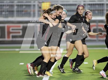 Thumbnail 3 in Dripping Springs vs. Cedar Park (UIL 5A Regional Final) photogallery.