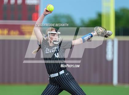 Thumbnail 1 in Tioga vs. Wolfe City (UIL 2A Bi-District Playoff) photogallery.