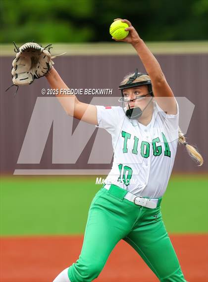 Thumbnail 2 in Tioga vs. Wolfe City (UIL 2A Bi-District Playoff) photogallery.