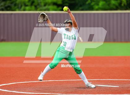 Thumbnail 1 in Tioga vs. Wolfe City (UIL 2A Bi-District Playoff) photogallery.