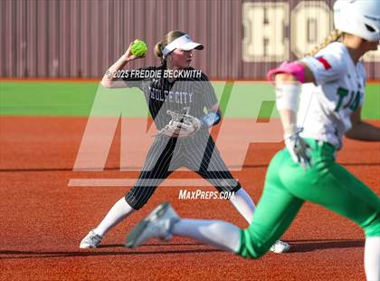 Thumbnail 2 in Tioga vs. Wolfe City (UIL 2A Bi-District Playoff) photogallery.