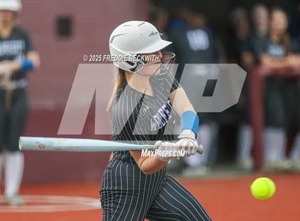 Thumbnail 2 in Tioga vs. Wolfe City (UIL 2A Bi-District Playoff) photogallery.