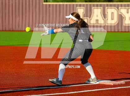 Thumbnail 2 in Tioga vs. Wolfe City (UIL 2A Bi-District Playoff) photogallery.