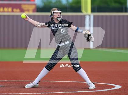 Thumbnail 2 in Tioga vs. Wolfe City (UIL 2A Bi-District Playoff) photogallery.