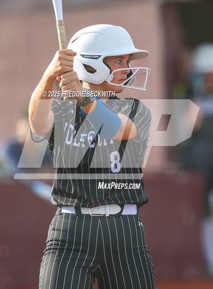 Thumbnail 3 in Tioga vs. Wolfe City (UIL 2A Bi-District Playoff) photogallery.