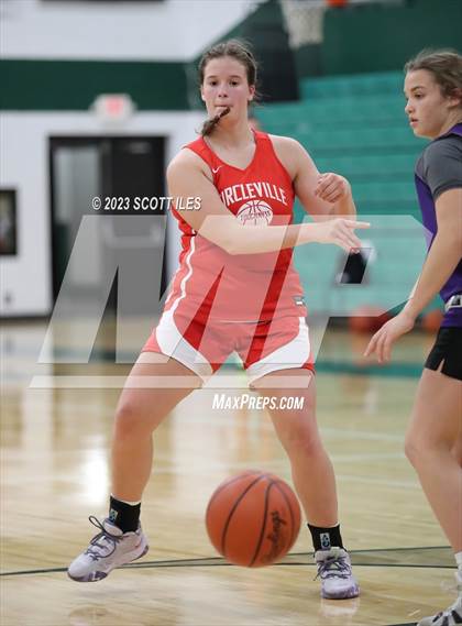 Thumbnail 1 in Logan vs Circleville (Scrimmage) photogallery.