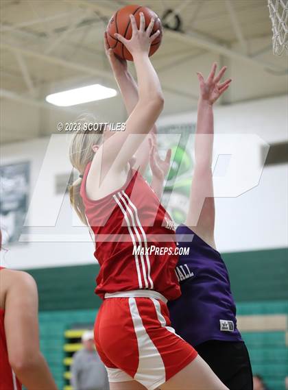 Thumbnail 2 in Logan vs Circleville (Scrimmage) photogallery.