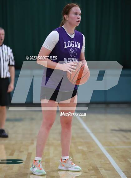 Thumbnail 2 in Logan vs Circleville (Scrimmage) photogallery.