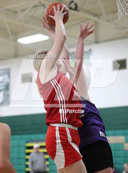 Thumbnail 1 in Logan vs Circleville (Scrimmage) photogallery.