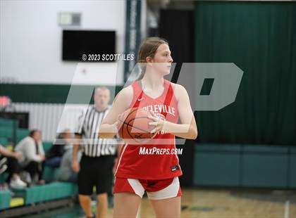 Thumbnail 1 in Logan vs Circleville (Scrimmage) photogallery.
