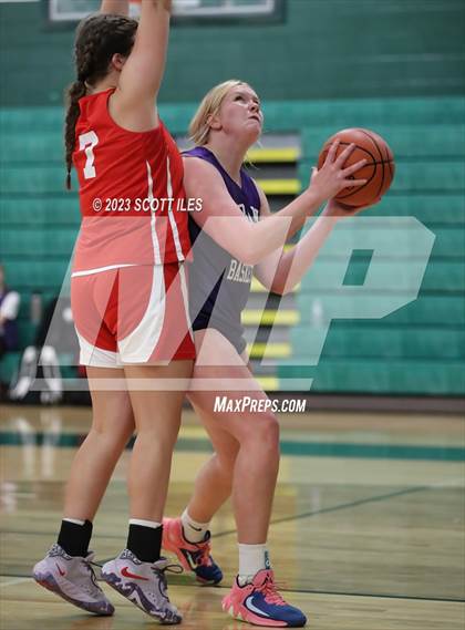 Thumbnail 2 in Logan vs Circleville (Scrimmage) photogallery.