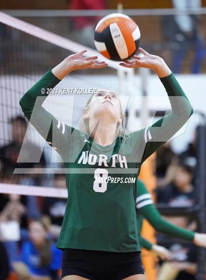 Thumbnail 1 in Grosse Pointe North @ Utica photogallery.