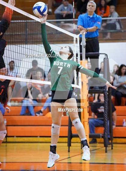 Thumbnail 1 in Grosse Pointe North @ Utica photogallery.