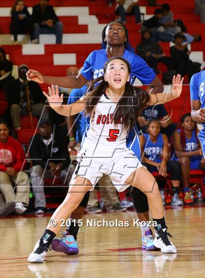 Thumbnail 1 in Serra vs. Harvard-Westlake (Battle at the Beach Classic) photogallery.