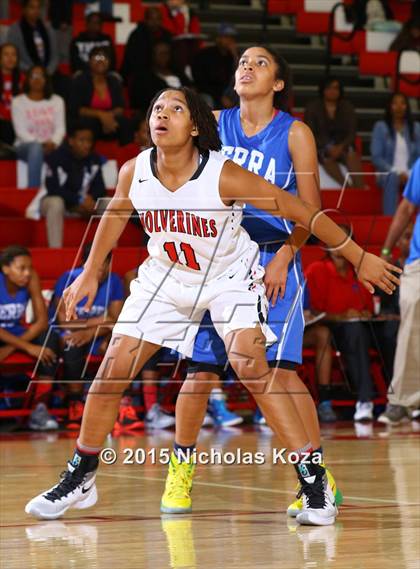 Thumbnail 3 in Serra vs. Harvard-Westlake (Battle at the Beach Classic) photogallery.