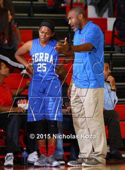 Thumbnail 3 in Serra vs. Harvard-Westlake (Battle at the Beach Classic) photogallery.