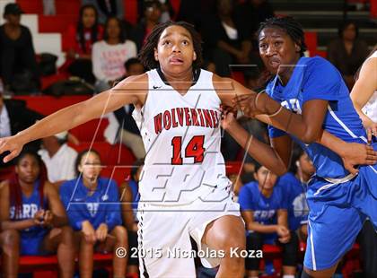 Thumbnail 3 in Serra vs. Harvard-Westlake (Battle at the Beach Classic) photogallery.