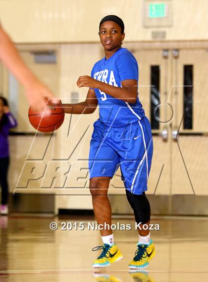 Thumbnail 3 in Serra vs. Harvard-Westlake (Battle at the Beach Classic) photogallery.