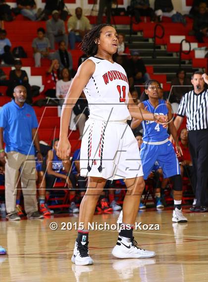 Thumbnail 1 in Serra vs. Harvard-Westlake (Battle at the Beach Classic) photogallery.