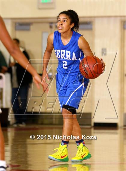 Thumbnail 1 in Serra vs. Harvard-Westlake (Battle at the Beach Classic) photogallery.