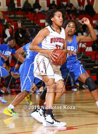 Thumbnail 2 in Serra vs. Harvard-Westlake (Battle at the Beach Classic) photogallery.