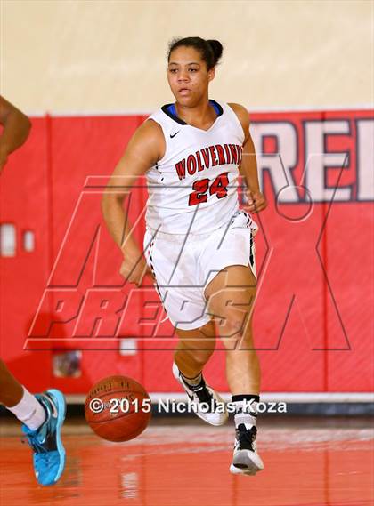 Thumbnail 1 in Serra vs. Harvard-Westlake (Battle at the Beach Classic) photogallery.