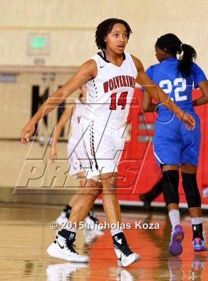Thumbnail 1 in Serra vs. Harvard-Westlake (Battle at the Beach Classic) photogallery.