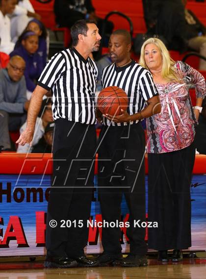Thumbnail 3 in Serra vs. Harvard-Westlake (Battle at the Beach Classic) photogallery.