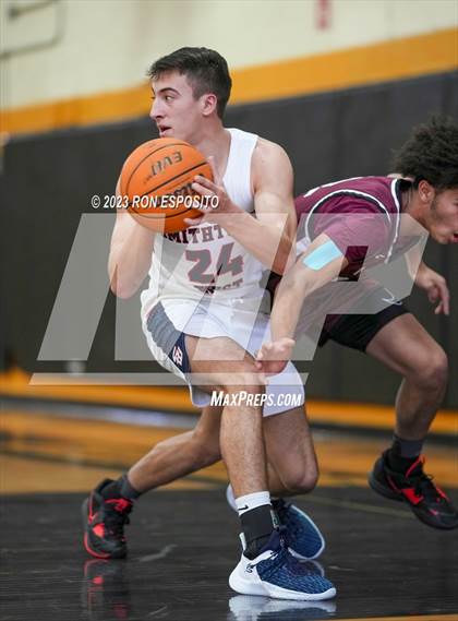 Thumbnail 1 in Smithtown West vs Kingston (Long Island Holiday Invitational) photogallery.