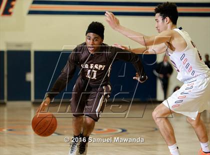 Thumbnail 2 in Crespi @ Chaminade photogallery.