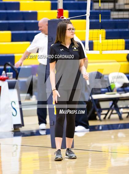 Thumbnail 2 in Hilmar vs Bret Harte (CIF SJS D4 FINAL) photogallery.